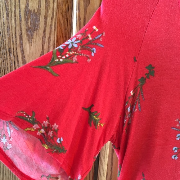 Daytrip Top with Back details & tank - Picture 4 of 8